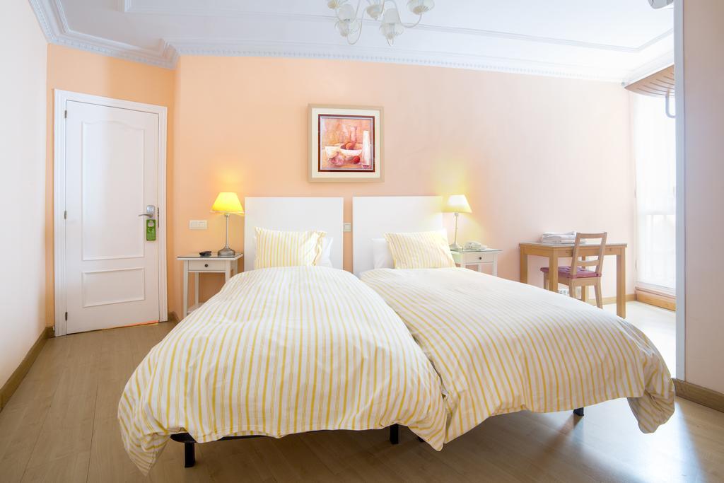 Hostal Adriano — Zdjęcia 2